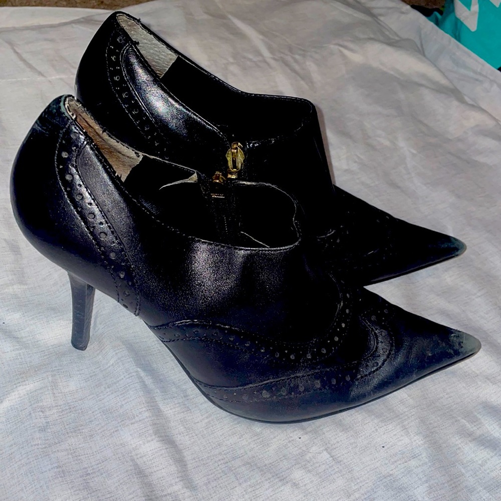 GUESS Heels